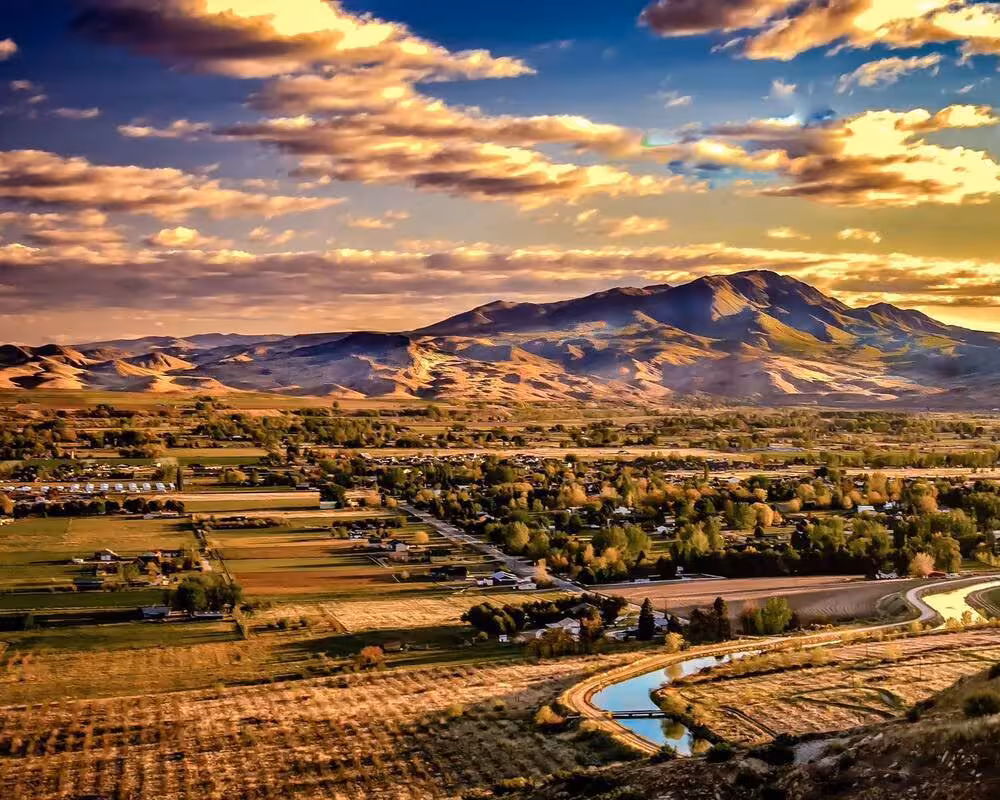 Flooring services in Gem County