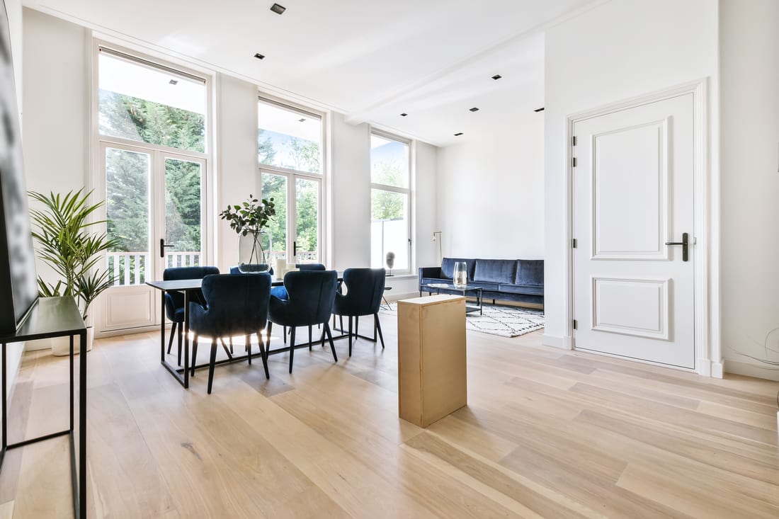 Laminate in a furnished home